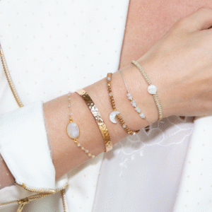 bracelets-and-bangles-for-women-jewels-land